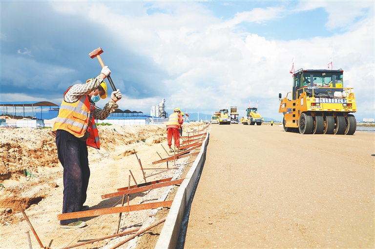 环岛旅游公路项目加快建设